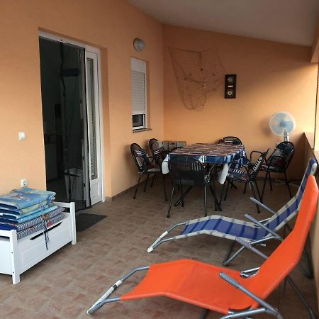 Apartman Luka Vir Apartment Екстериор снимка