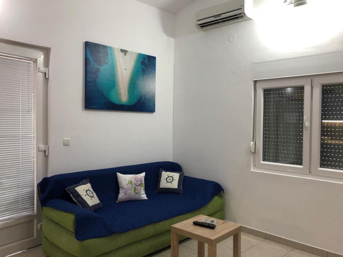 Apartman Luka Vir Apartment Екстериор снимка