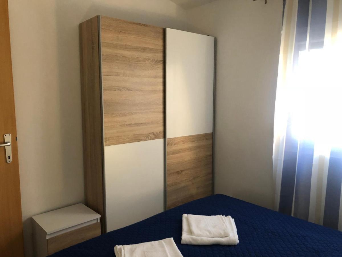 Apartman Luka Vir Apartment Екстериор снимка